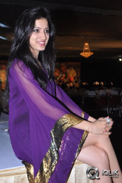 Richa-Panai-at-Na-Love-Story-Modalaindi-Audio-Launch